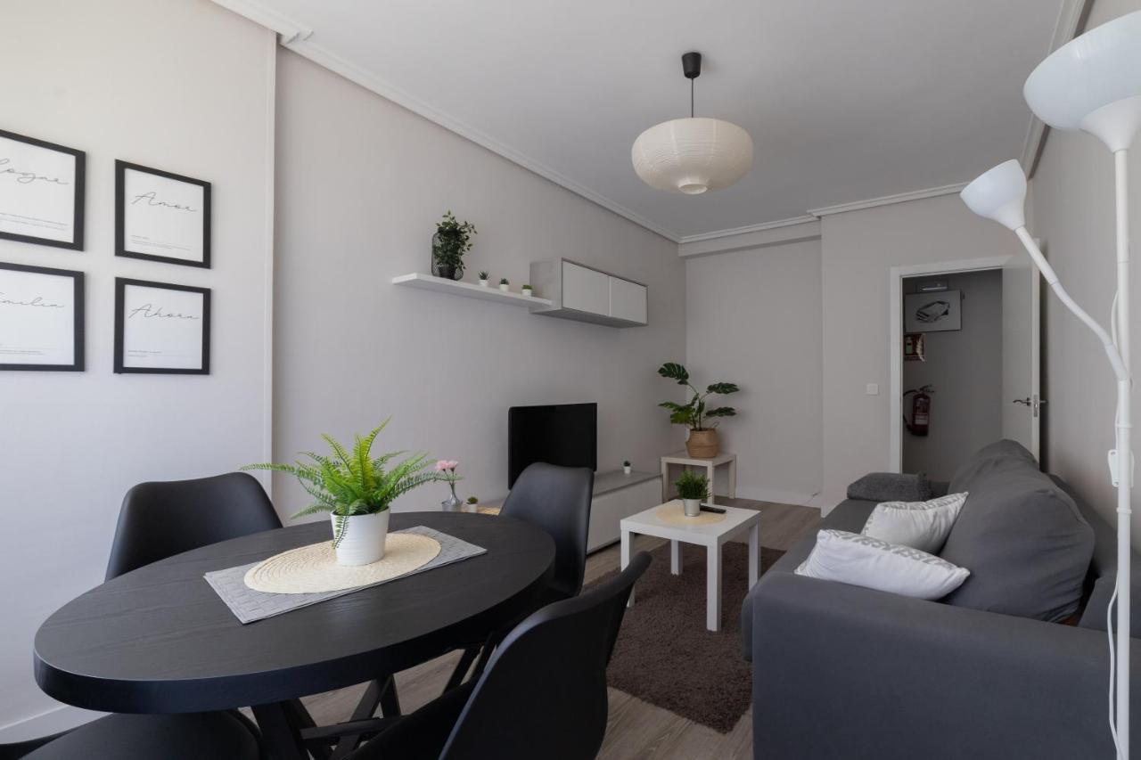 Apartamento El Centro โลโกรโญ ภายนอก รูปภาพ